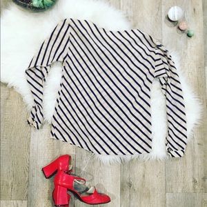 Jones New York Silky Stripes Long Sleeve ◻️📉